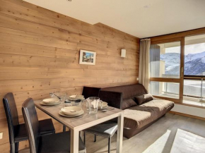 Appartement spacieux de 28m² proche pistes avec balcon et commerces à proximité - FR-1-344-817
